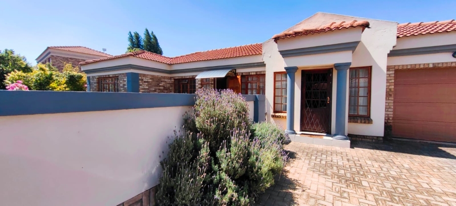 3 Bedroom Property for Sale in Grimbeeck Park North West